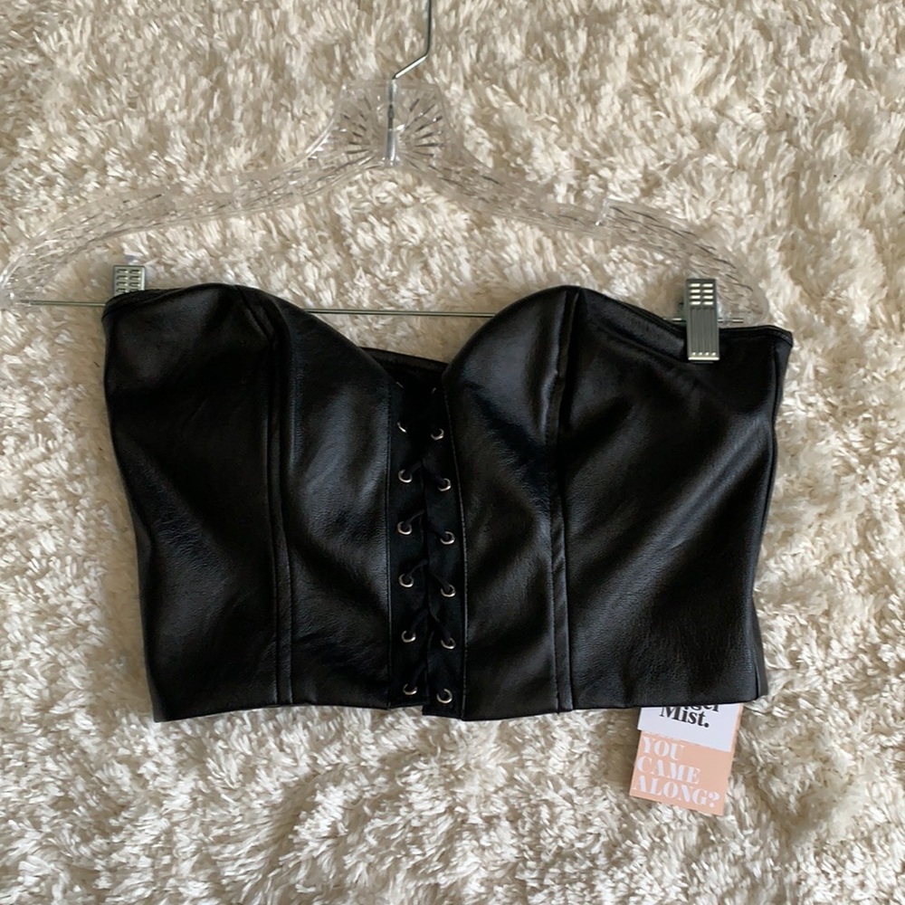 LEATHER TIGER MIST LACE UP TOP